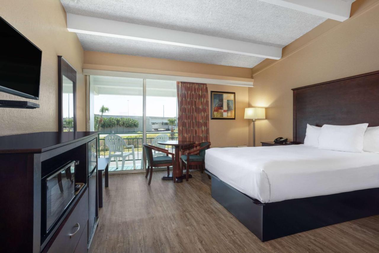 ทราเวลลอดจ์ เลกแลนด์ Hotel เลคแลนด์ ภายนอก รูปภาพ
